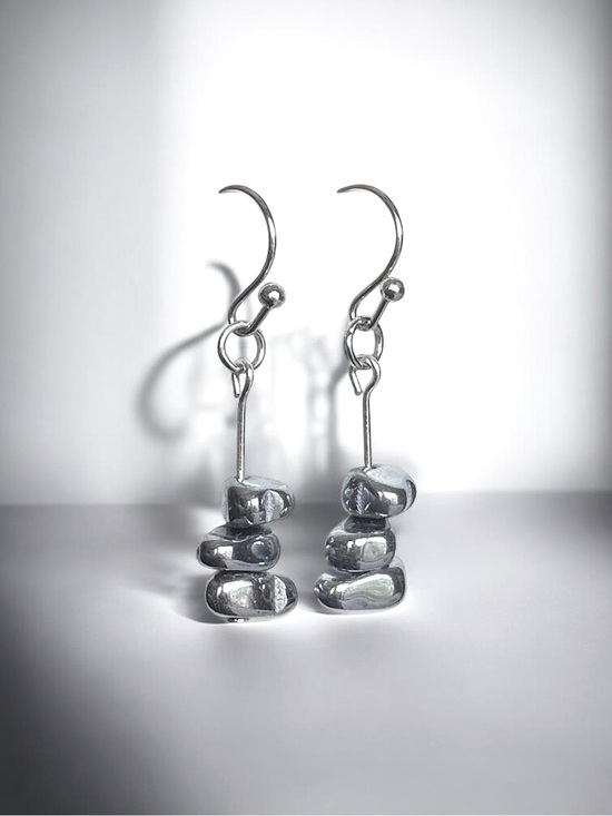 Fashion Jewelry Jewelry - 5 For $25💫Silver Hematite Stacked Pebble Drop Earrings - Silver